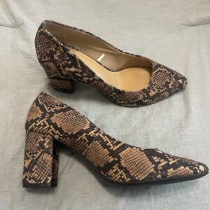H&M Brown Snake Print Heels like New